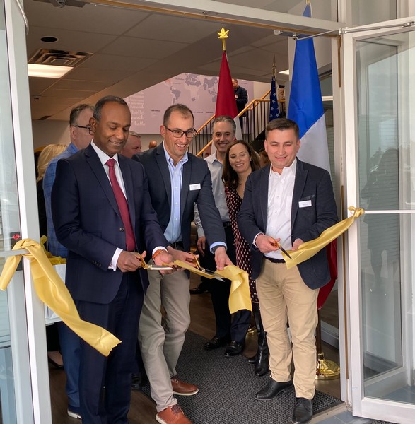 ribbon cutting
