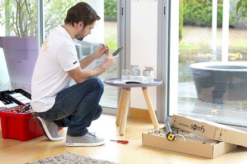 What Type Of Batteries Are Used With Somfy Wirefree Motor Systems