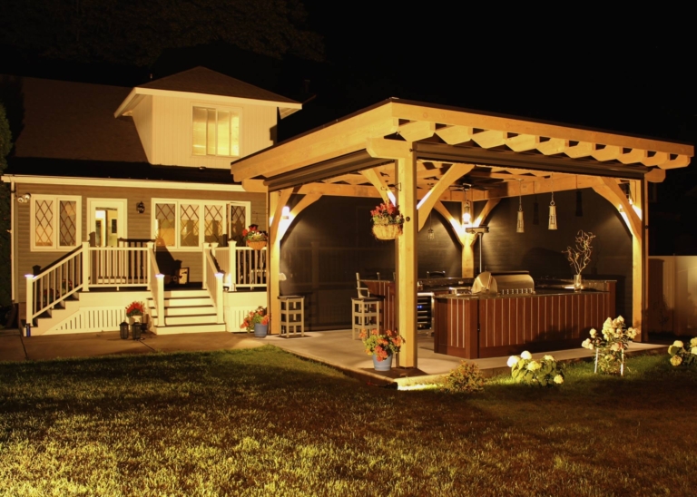 Expert Spotlight Universal Screens